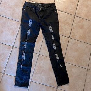 Diamante Grey Distressed Colombia Stretch Skinny Jeans in Junior’s size 15
